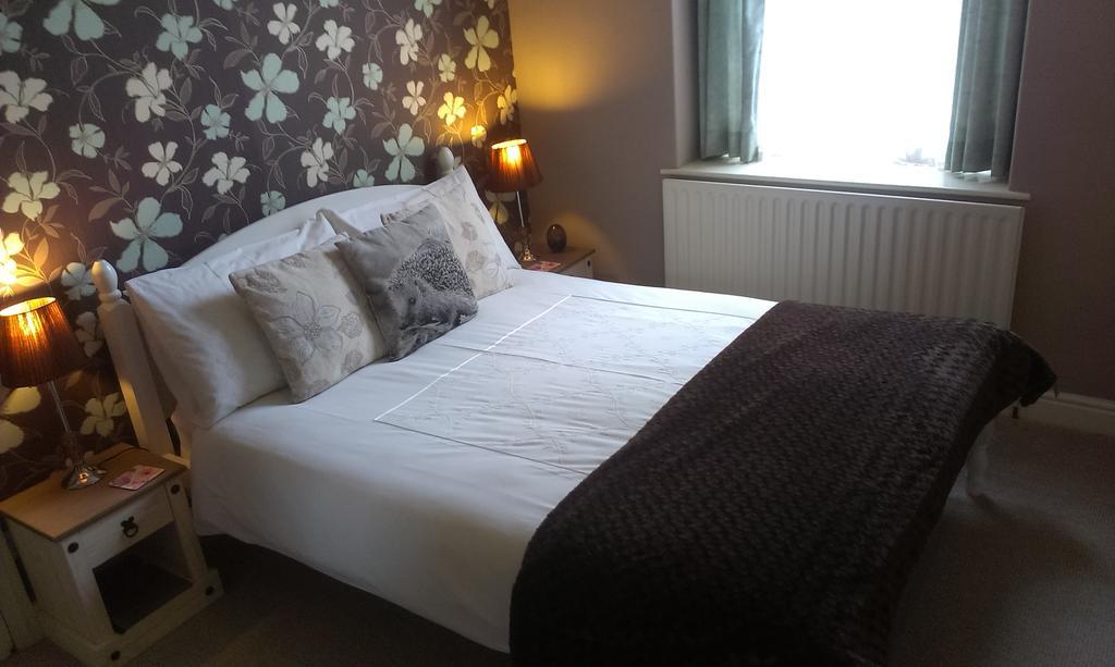 Saffron House Bed and Breakfast Combe Martin Buitenkant foto