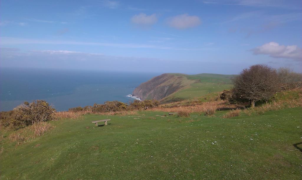 Saffron House Bed and Breakfast Combe Martin Buitenkant foto